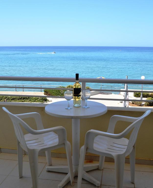 Ostria Lägenhet Rethymno Rum bild